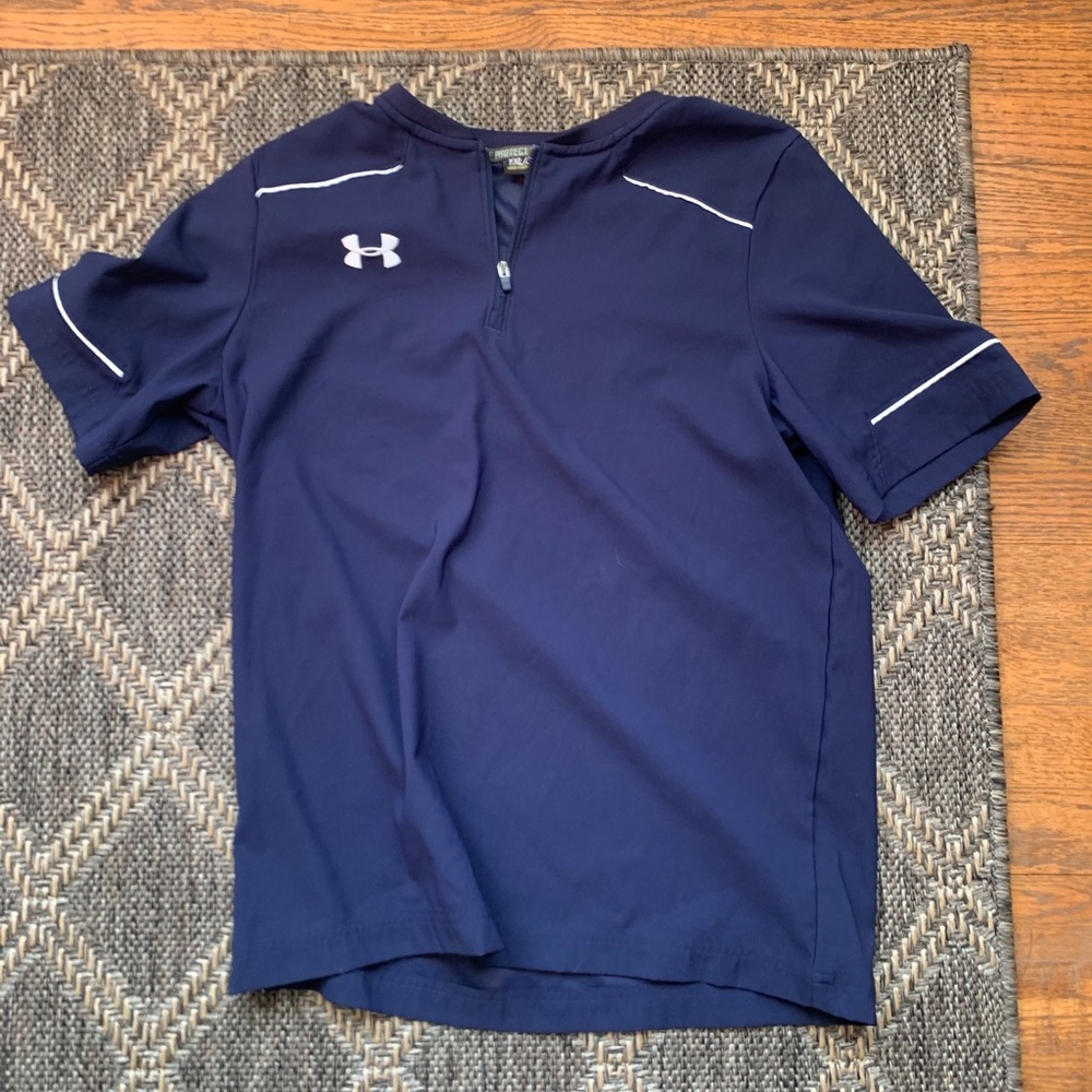 Underarmour baseball warmup pull over